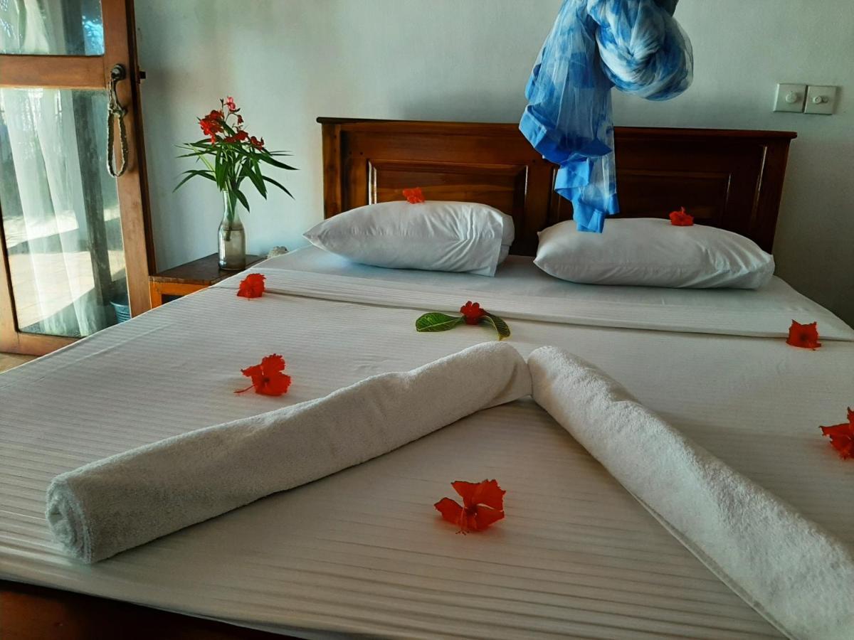 Lobster Beach Hotell Tangalle Eksteriør bilde