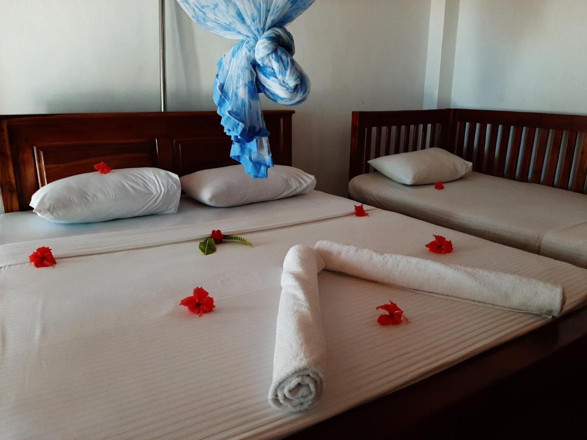 Lobster Beach Hotell Tangalle Eksteriør bilde