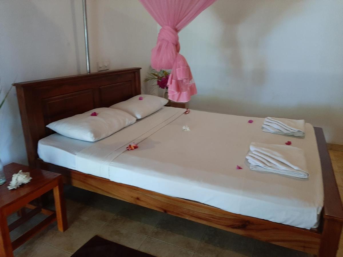 Lobster Beach Hotell Tangalle Eksteriør bilde