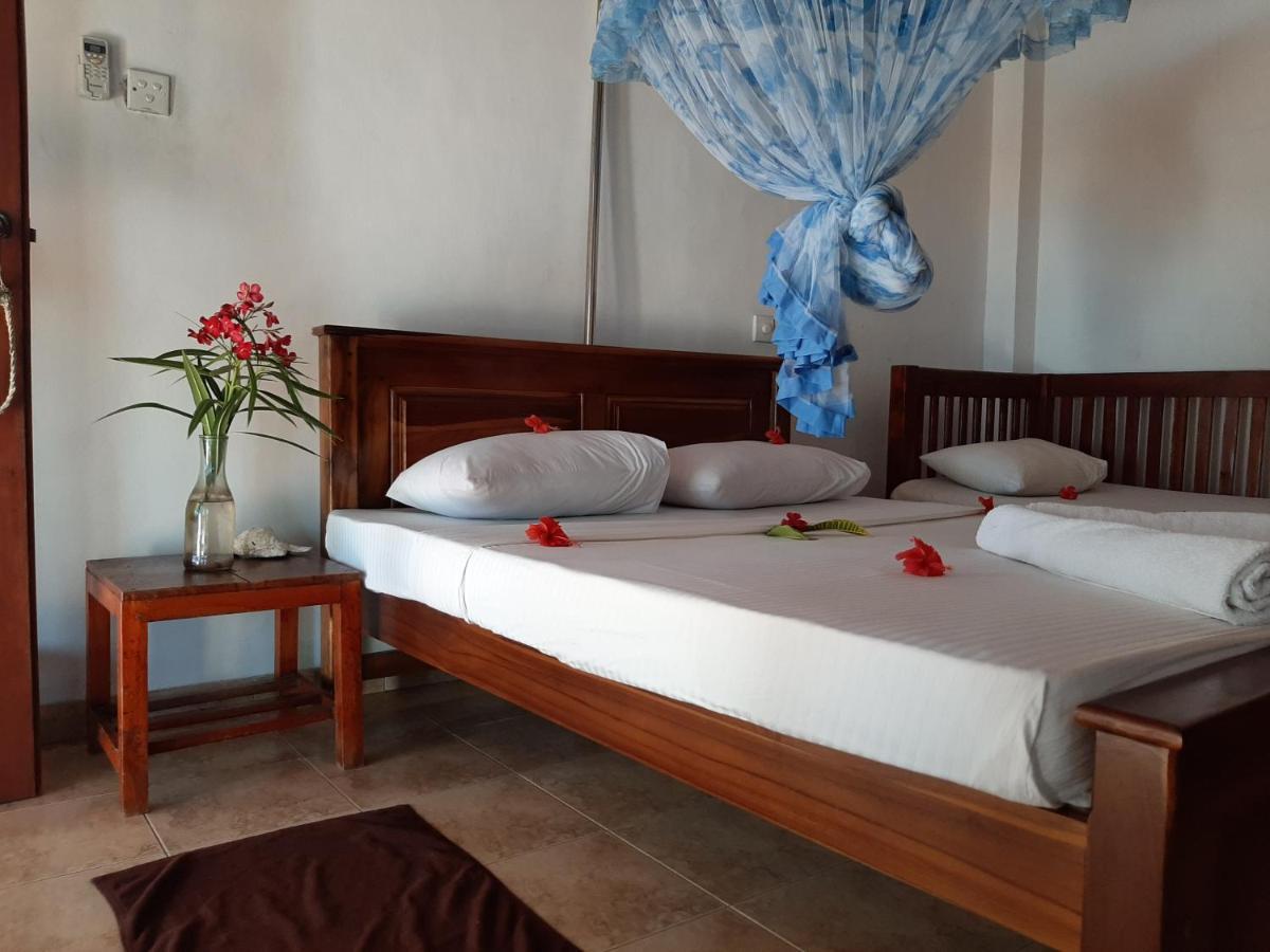 Lobster Beach Hotell Tangalle Eksteriør bilde