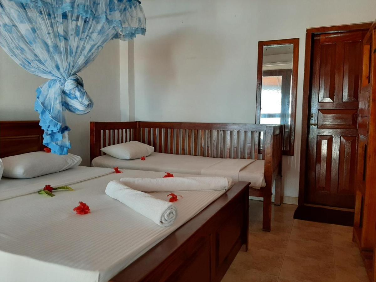 Lobster Beach Hotell Tangalle Eksteriør bilde