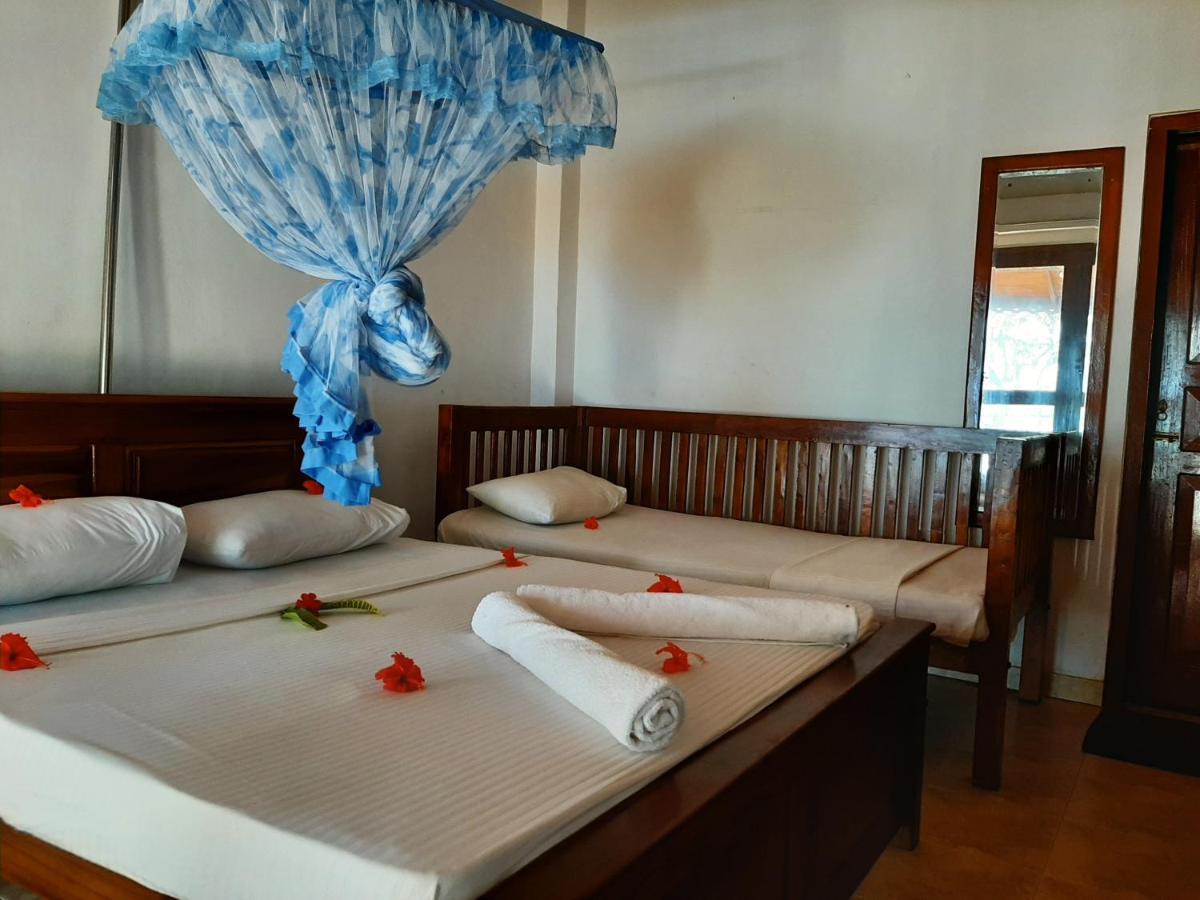Lobster Beach Hotell Tangalle Eksteriør bilde