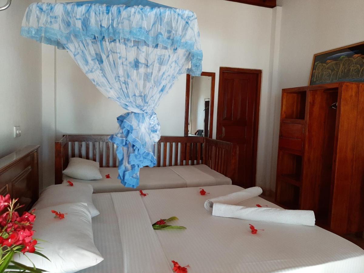 Lobster Beach Hotell Tangalle Eksteriør bilde